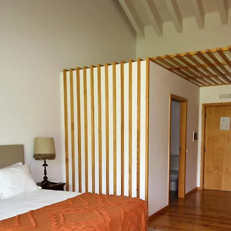 Casa Do Santo - Wine & Tourism Provesende
