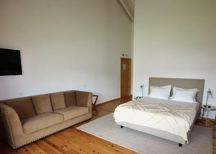 Casa Do Santo - Wine & Tourism *