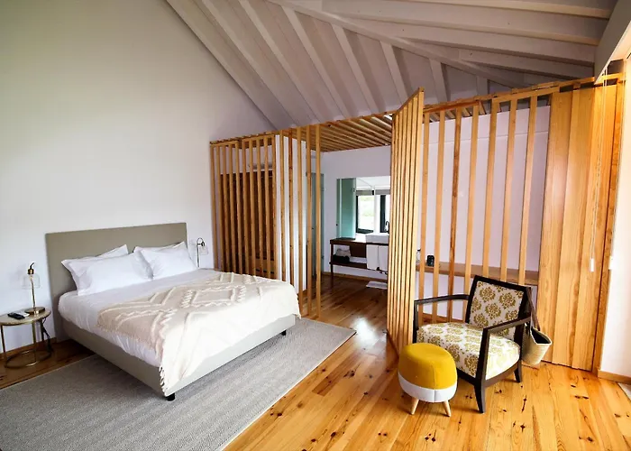 ファームステイ Casa Do Santo - Wine & Tourism Provesende