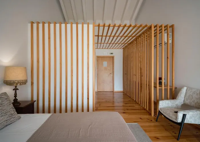 Casa Do Santo - Wine & Tourism * Provesende